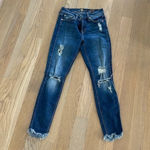 7 For All Mankind “the ankle skinny” in size 25